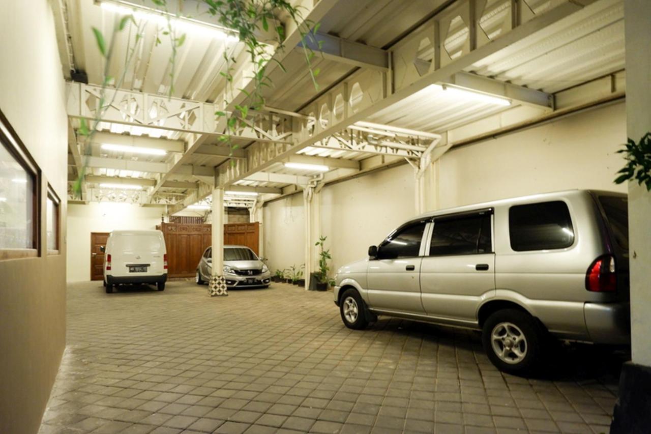 Urbanview Rumah Kandjani Yogyakarta Kejayan Extérieur photo