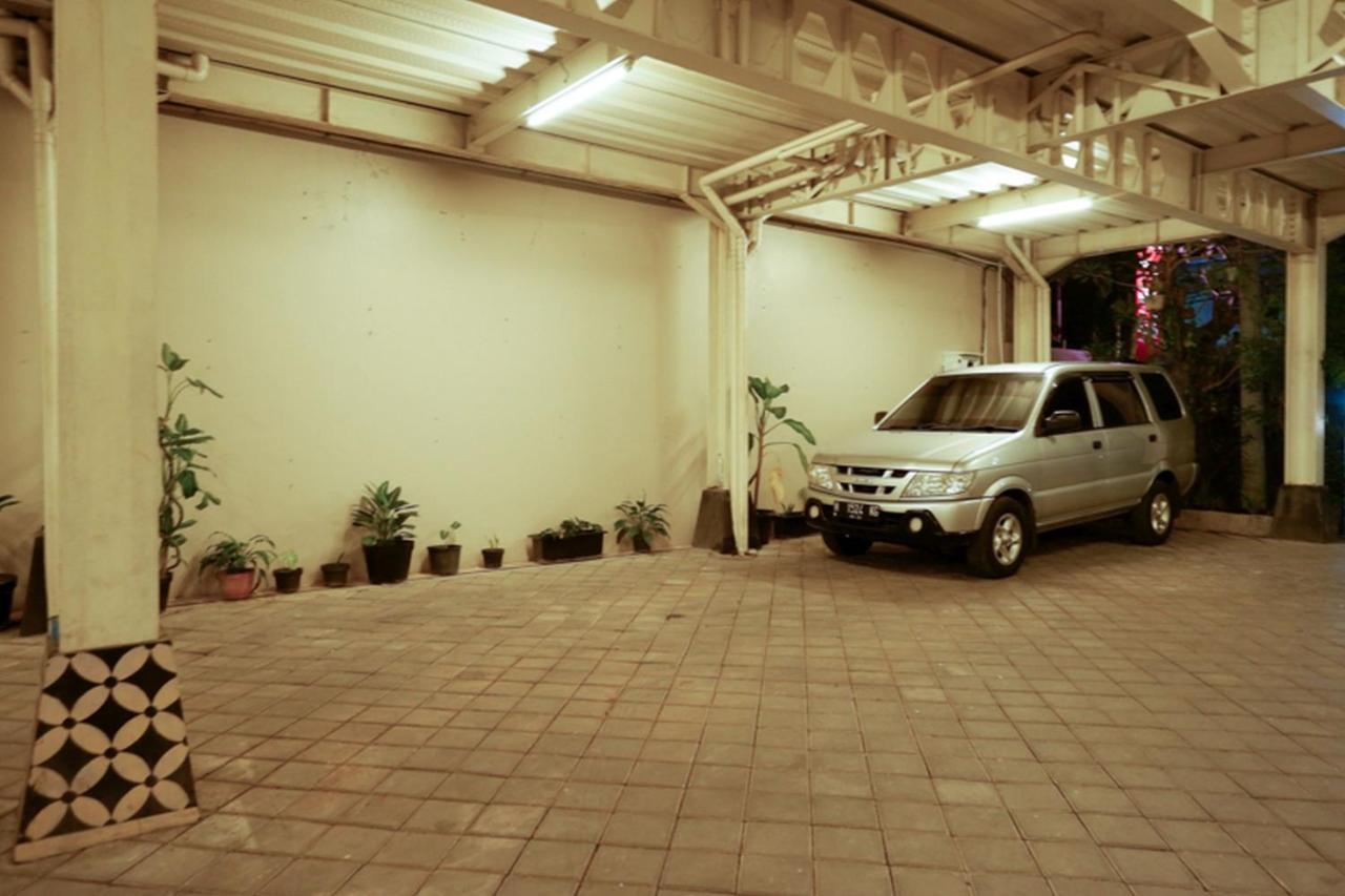 Urbanview Rumah Kandjani Yogyakarta Kejayan Extérieur photo
