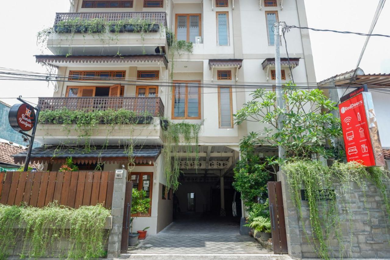 Urbanview Rumah Kandjani Yogyakarta Kejayan Extérieur photo